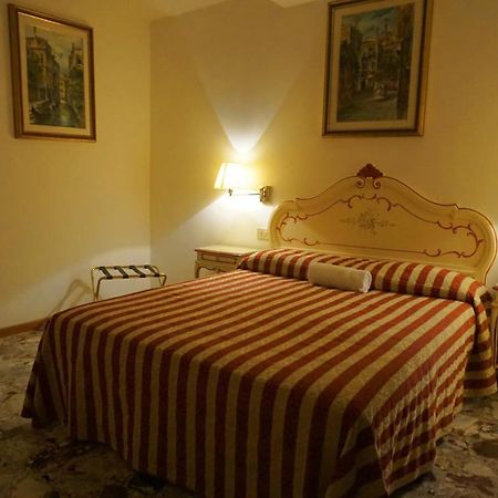 Hotel Rialto Experience Venezia Esterno foto