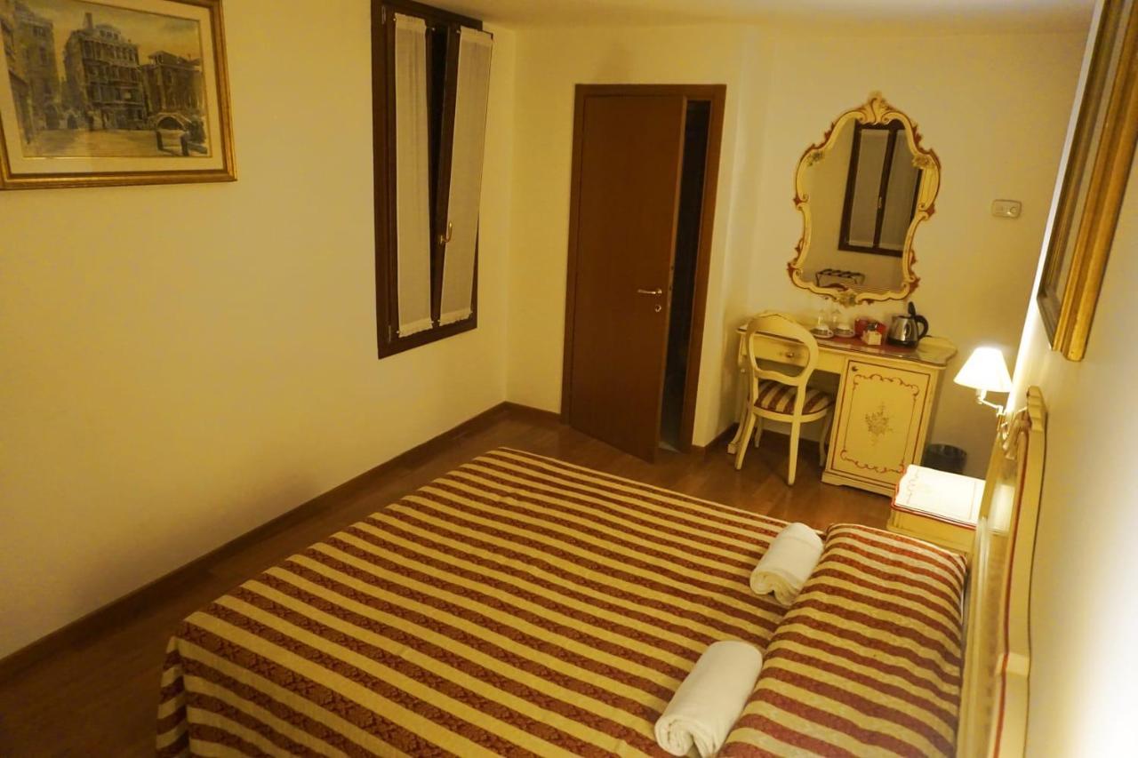 Hotel Rialto Experience Venezia Esterno foto