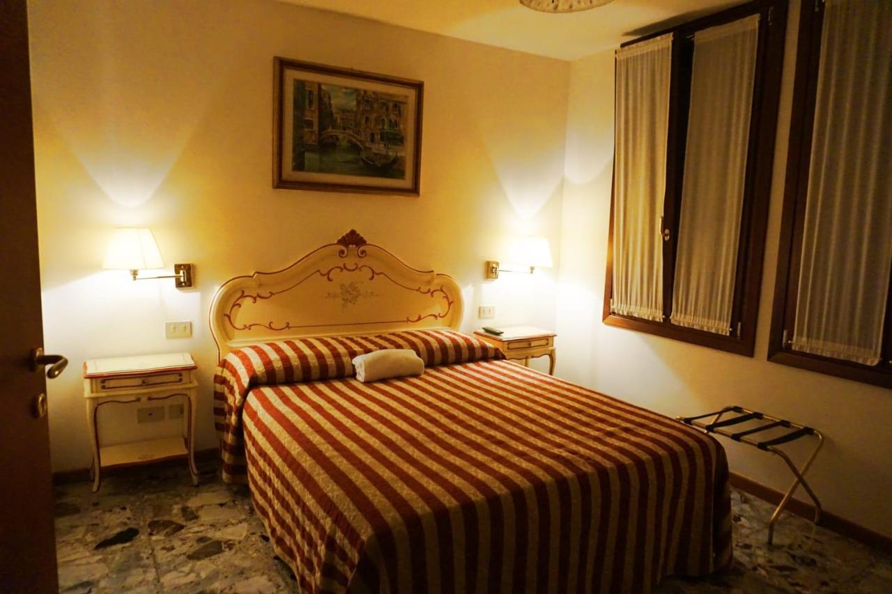 Hotel Rialto Experience Venezia Esterno foto