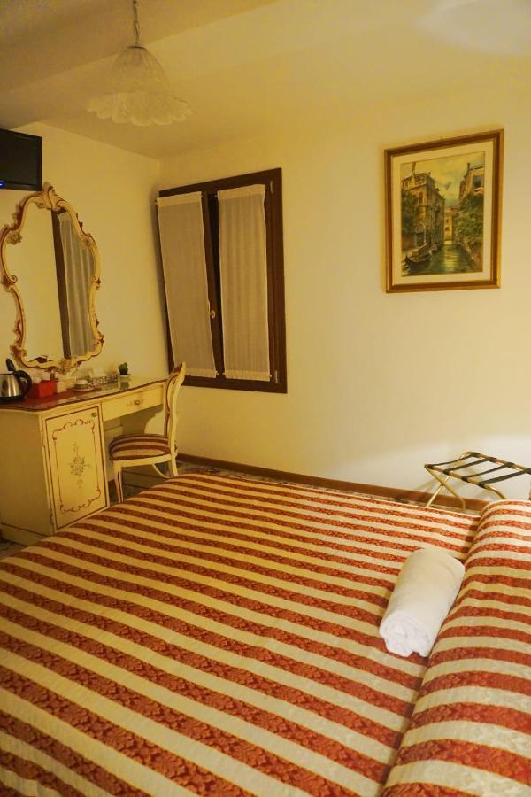 Hotel Rialto Experience Venezia Esterno foto